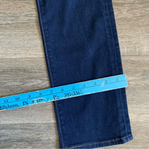 EUC Women Levi’s 712 slim size 30 dark denim jeans 031424 - Picture 6 of 9